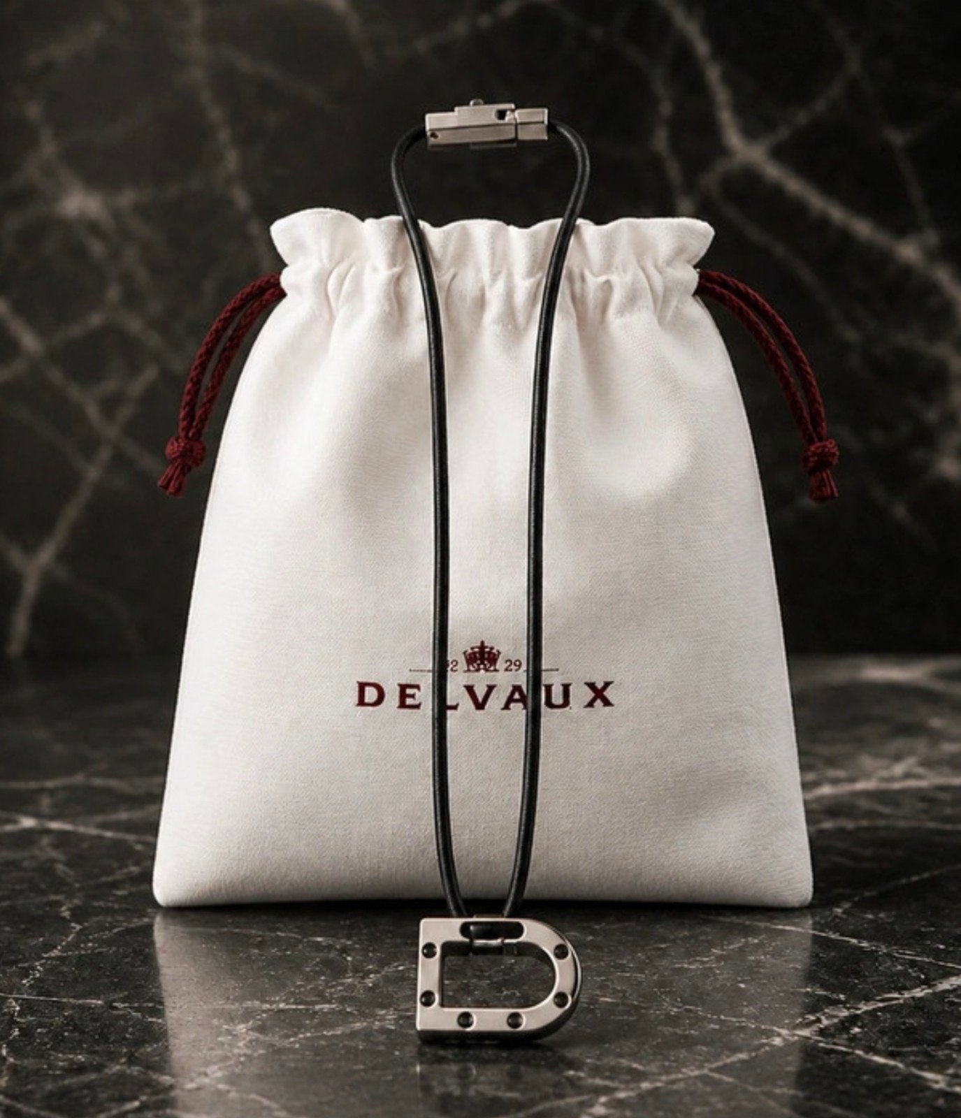 Collier Pendentif Delvaux, Handtassen en Accessoires, Verzenden, Zo goed als nieuw, Zilver, Overige merken