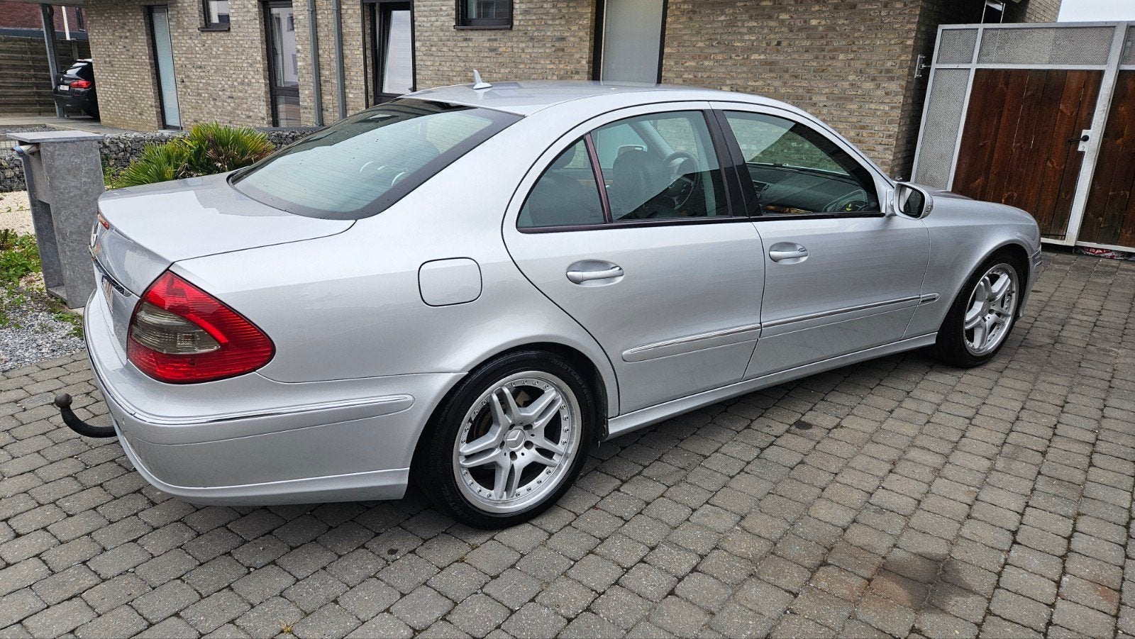 E200 CDI BJ 2007 ( 0488 04 95 53 ), Autos, Cuir, Achat, Boîte manuelle, Diesel