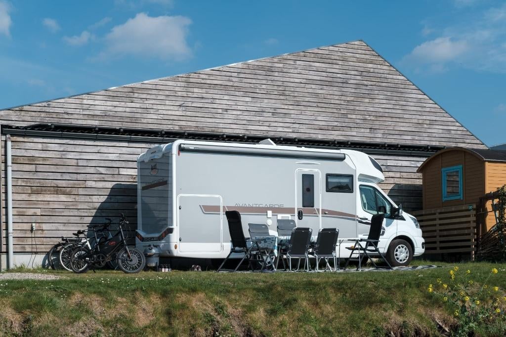 McLouis Avantgarde 360 (2024) – Automaat 170 pk, Caravanes & Camping, Camping-cars, Particulier, jusqu'à 4, Semi-intégral, McLouis