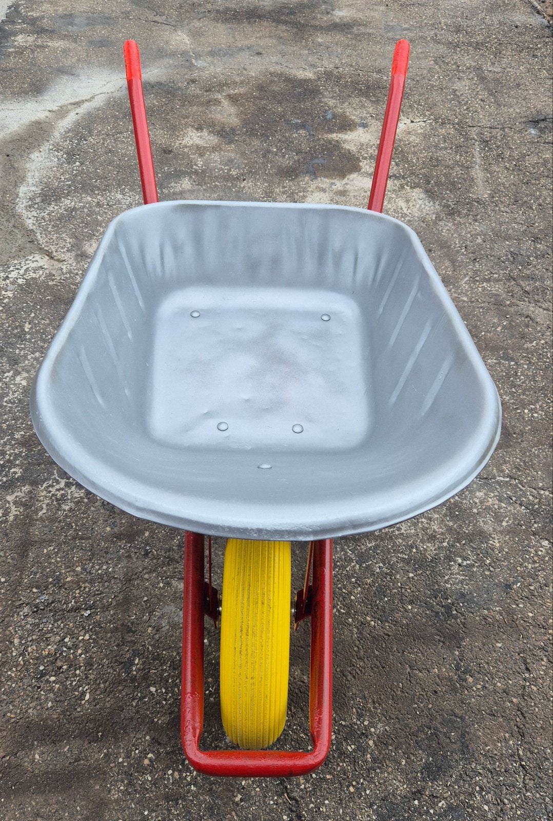 Kruiwagen met nieuw wiel, Tuin en Terras, Ophalen, Zo goed als nieuw, Handmatig, Eenwielig