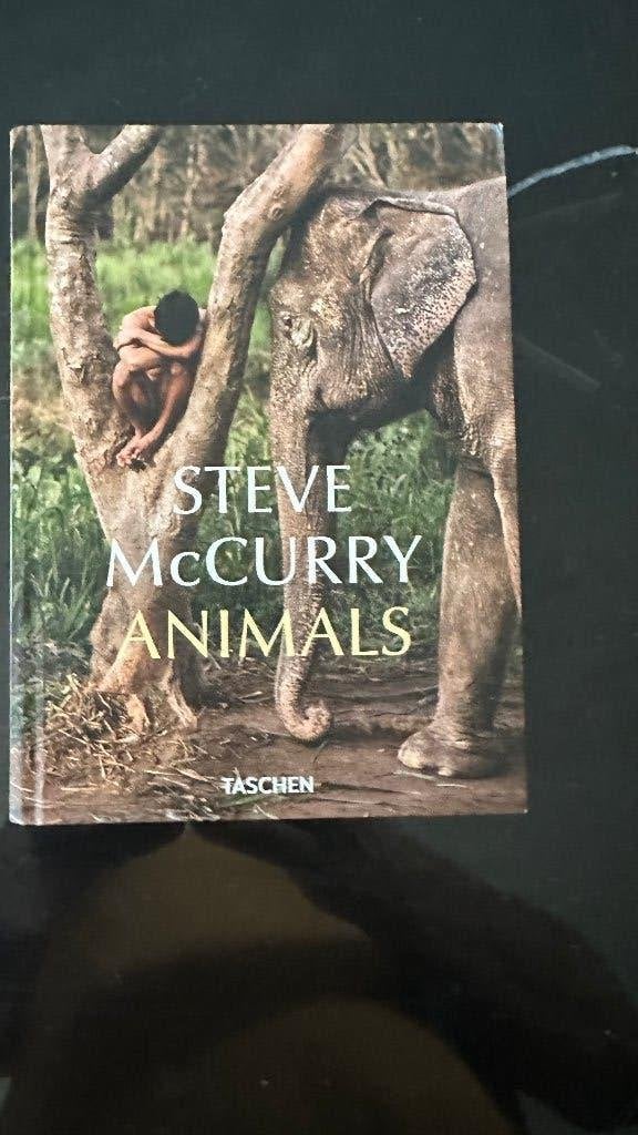 Livre photo/Steve McCurry. Animaux, Enlèvement ou Envoi, Comme neuf, Photographes, Diverse auteurs
