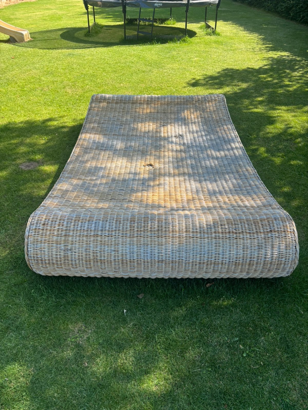 Rieten lig bed 2 personen bed, Tuin en Terras, Ophalen, Zo goed als nieuw