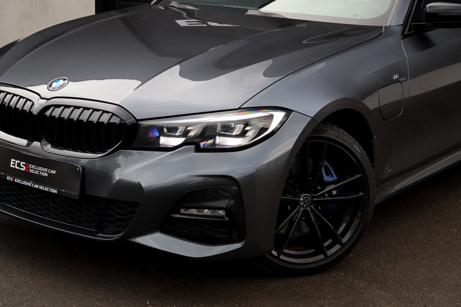 BMW 330e | Plug in Hybrid | M pack | Shadow line | Alcantara, Auto's, Automaat, Achterwielaandrijving, 4 cilinders, Lederen bekleding