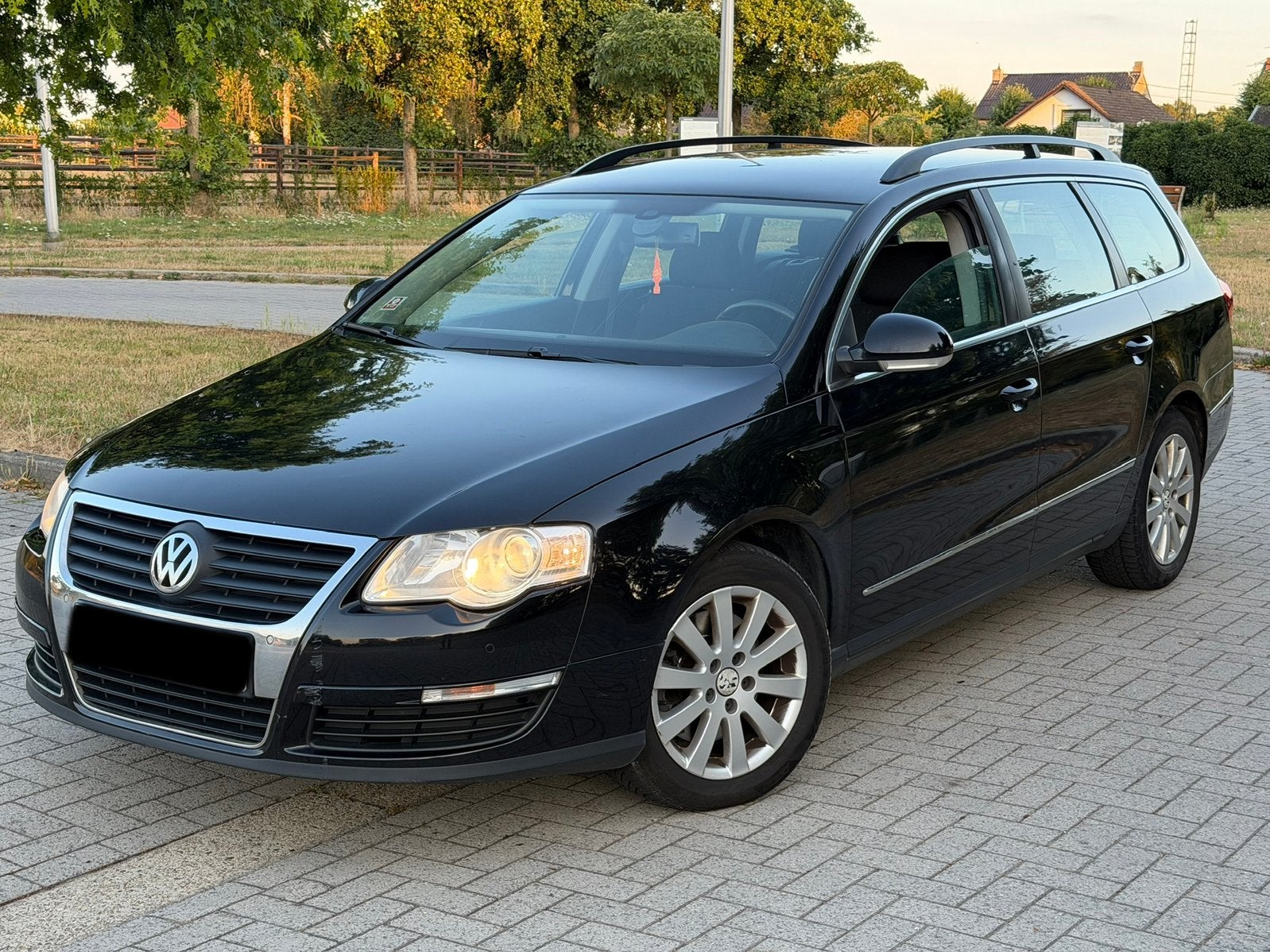 Volkswagen Passat Variant 1.6 TDI – 2010 EURO 5 ✅GEKEURD, Auto's, Euro 5, Zwart, Bedrijf, Airconditioning