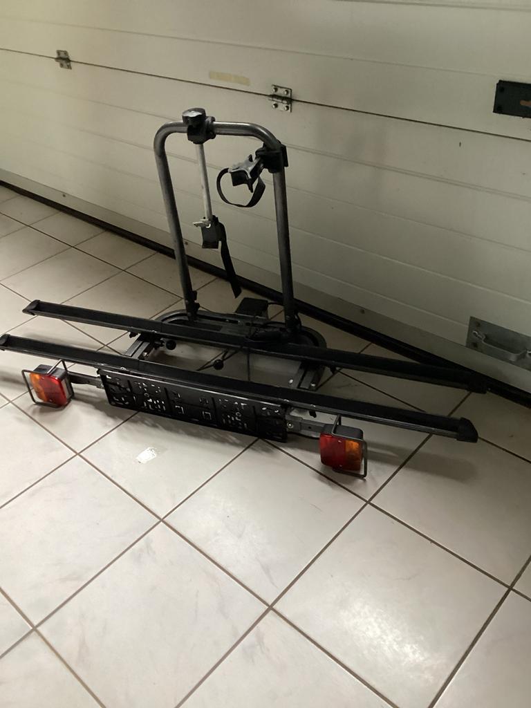 Porte-vélos, Enlèvement, 2 vélos, Comme neuf