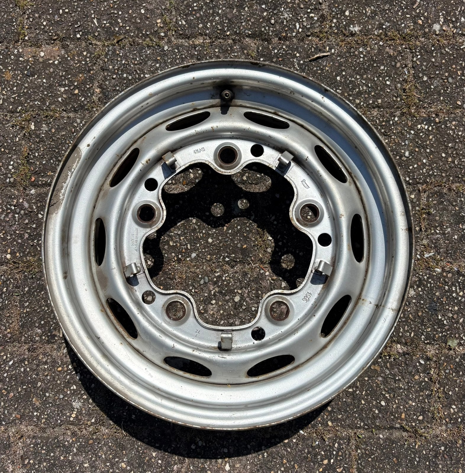 Porsche 356 Lemmerz velg, Ophalen