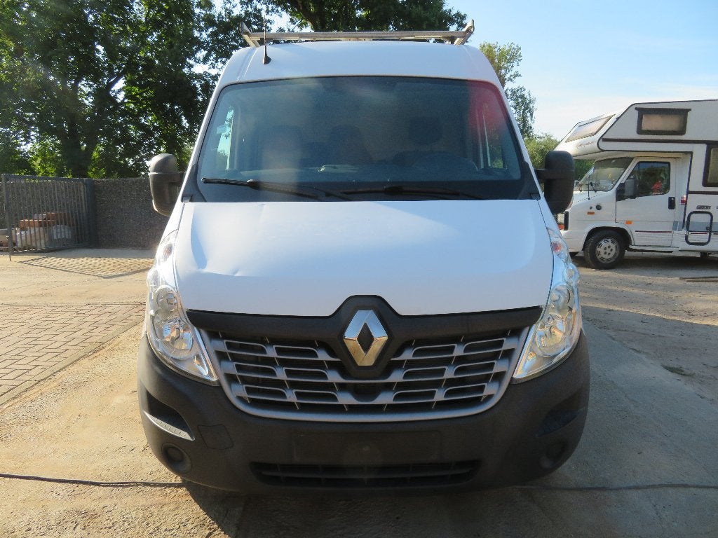 Renault Master 2.3dCi - Ingericht - 174.576km - 2019 - €6b, Auto's, Bestelwagens en Lichte vracht, Voorwielaandrijving, Dealer onderhouden