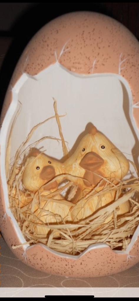PASEN DECORATIE EI MET 2 KUIKENTJES IN AARDEWERK, Diversen, Ophalen of Verzenden, Nieuw