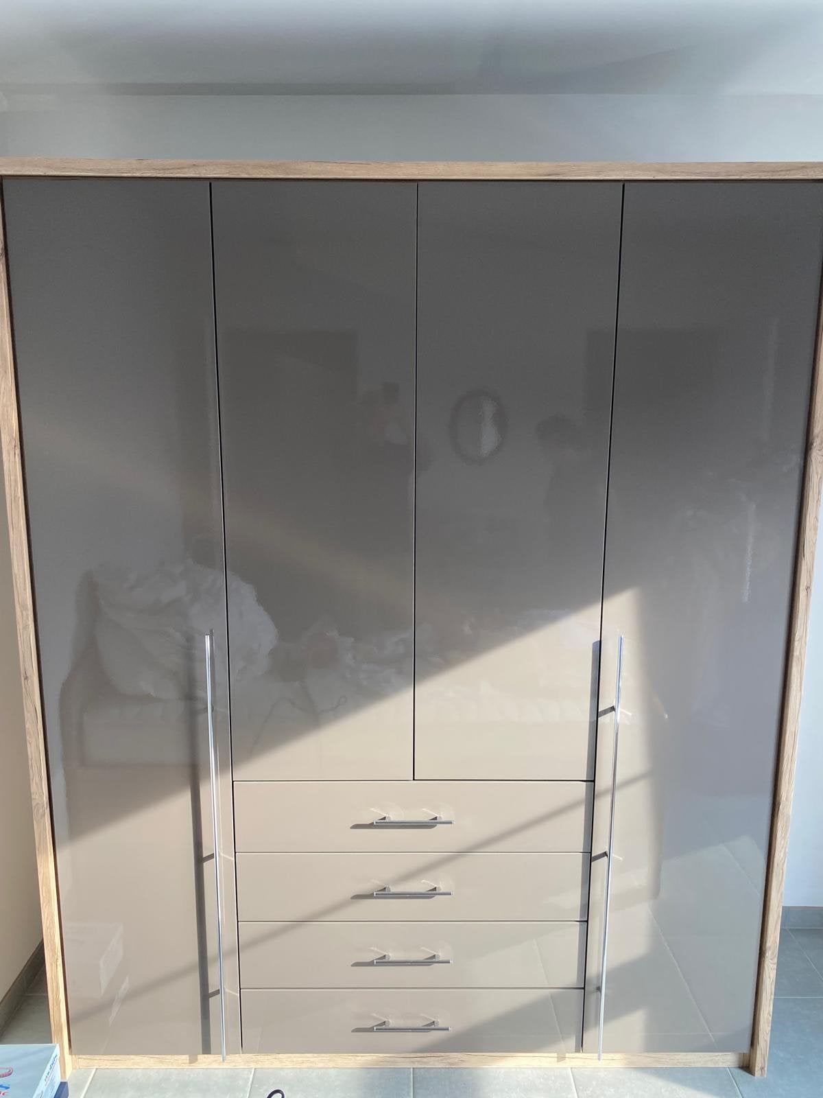 Kleerkast, Hoogglans, 150 à 200 cm, Comme neuf, Enlèvement