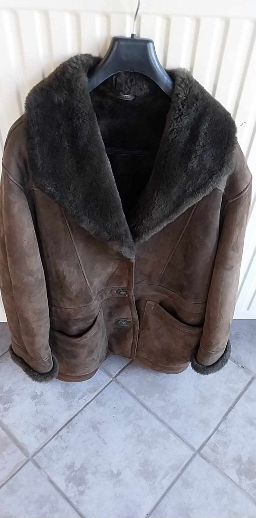 Degelijke WINTERJAS, Ophalen, Zo goed als nieuw, Maat 42/44 (L), Bruin
