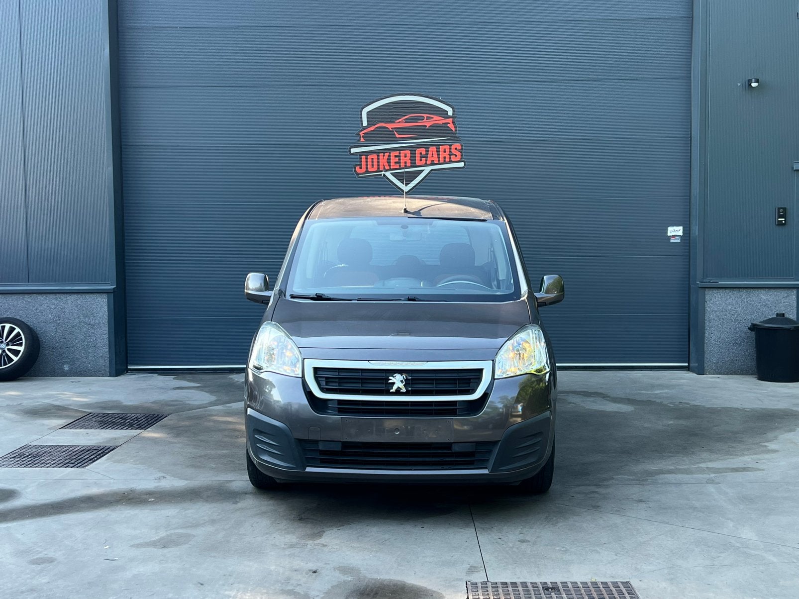 Peugeot Partner Tepee 1.6i Airco Trekhaak CruiseControle, Dealer onderhouden, Monovolume, Euro 6, 72 kW