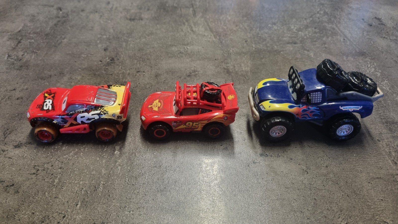 Cars Off-Road Modder Racers – Set van 3 Die-Cast Auto's, Enlèvement ou Envoi, Autres personnages, Comme neuf, Autres types