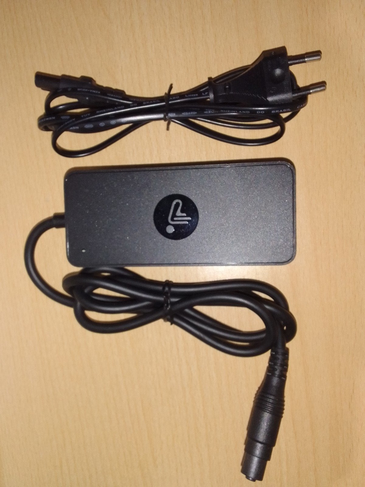 Oplader voor Segway Ninebot ZT3 Pro (nieuw), Ophalen of Verzenden