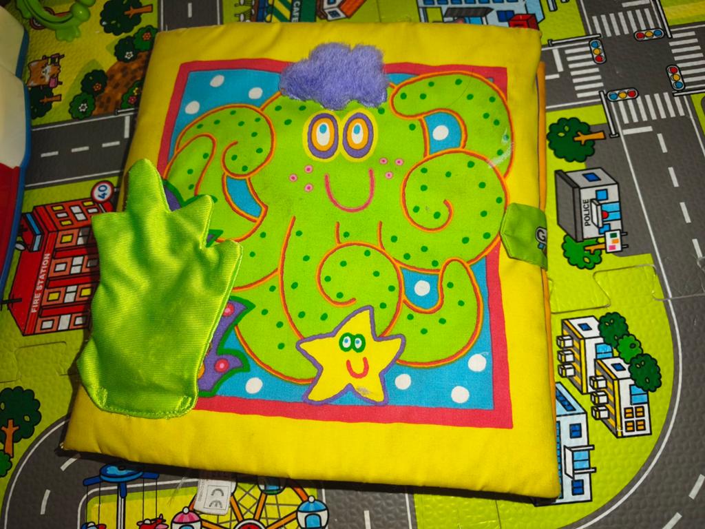 Galt Soft Play Book - Kleurrijk zacht babyboekje - Zeedieren, Ophalen