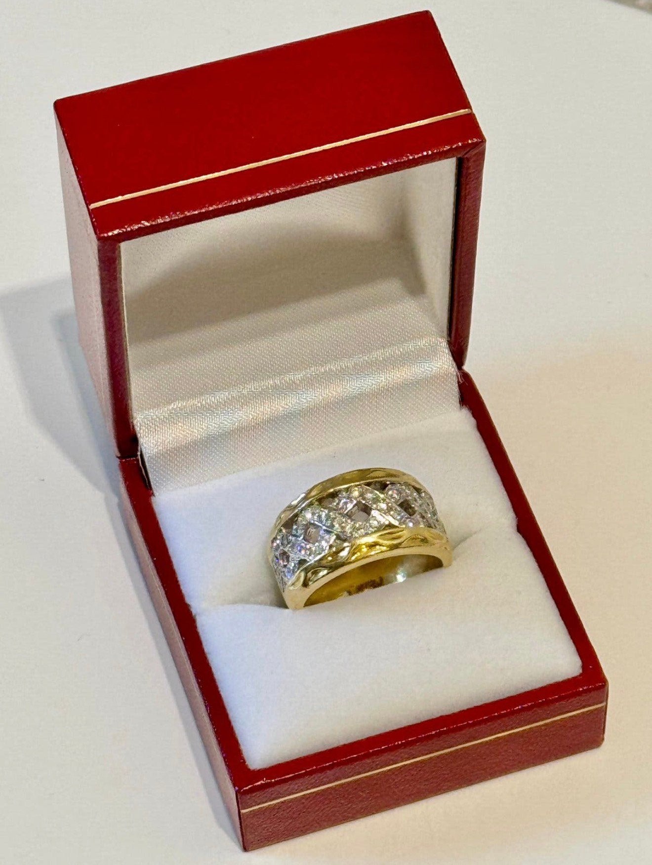 Unieke 18K gouden ring 15gr met natuurlijke diamant- 18,2mm, 18 tot 19, Geel, Ophalen of Verzenden, Dame of Heer