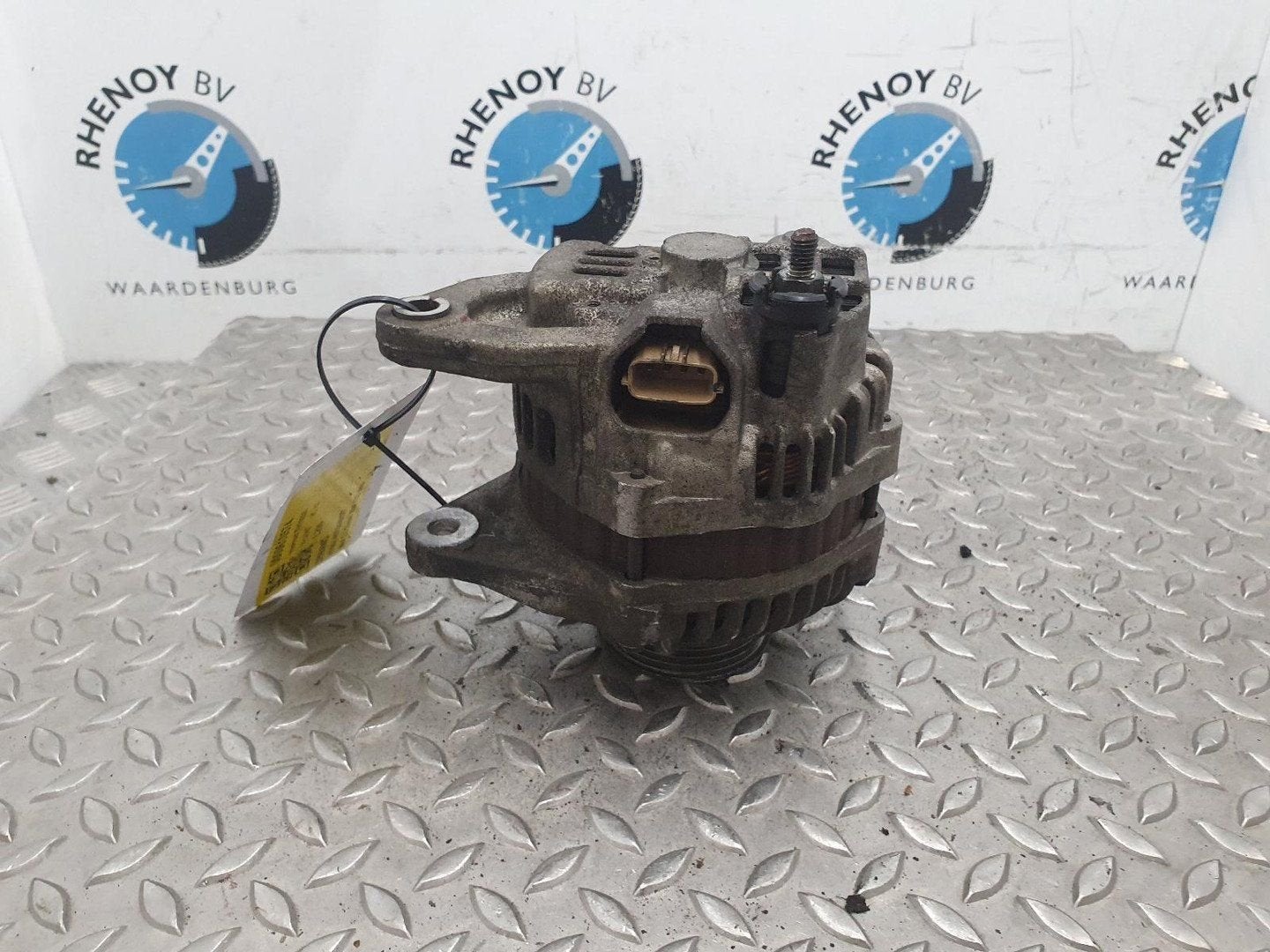 MITSUBISHI L200 DYNAMO 2010, Auto-onderdelen, Motor en Toebehoren, Ophalen of Verzenden, Gebruikt, Stiba lid