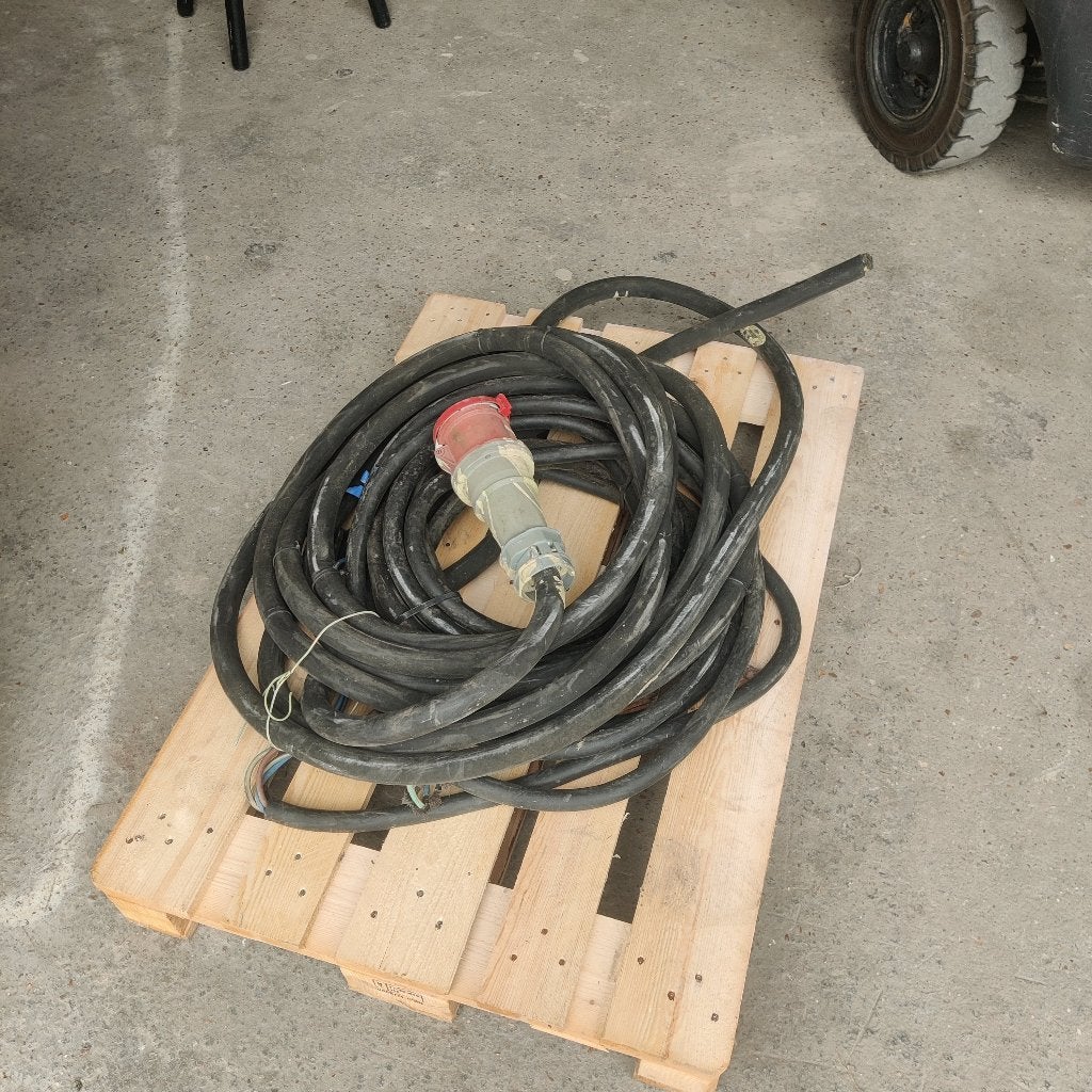 Lineax 5G35 Kabel met stekker van 125A, Enlèvement, Utilisé, Prise de courant