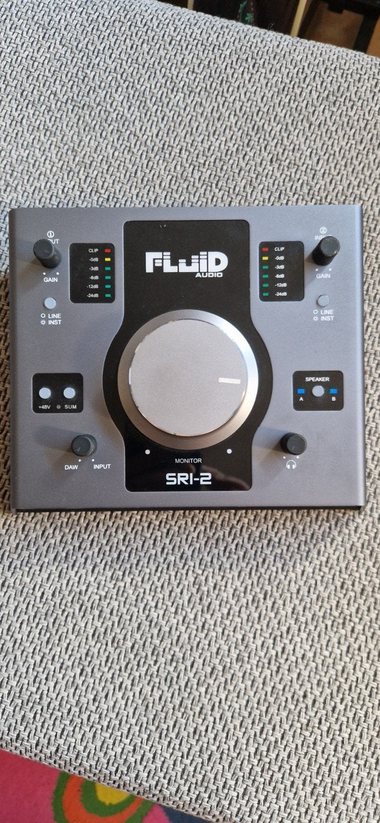 Fluid Audio SR-2 Interface, Ophalen