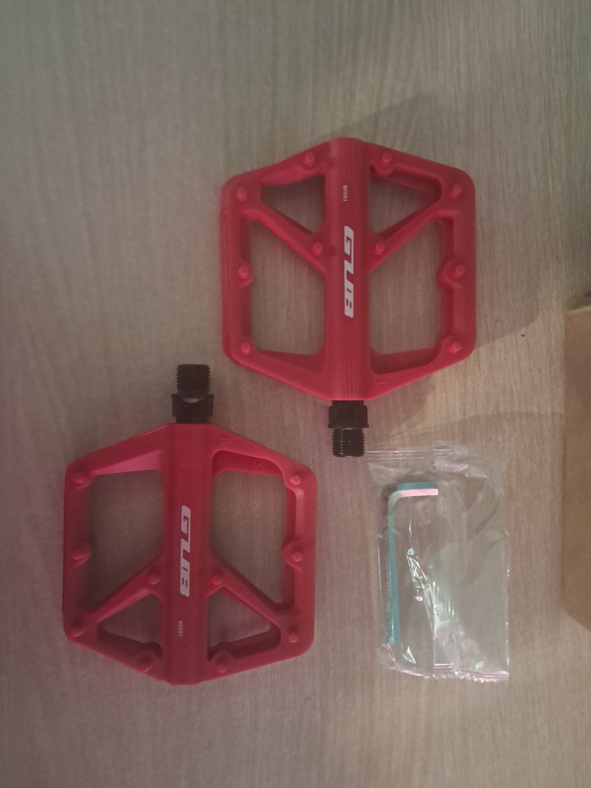 Pedalen  nieuw!!, Ophalen of Verzenden