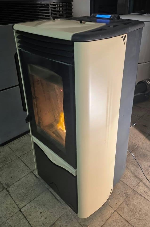 poêles à granulés mcz extraflame edilkamin, Maison & Meubles, Autres carburants, Comme neuf, Enlèvement, Poêle à granulés