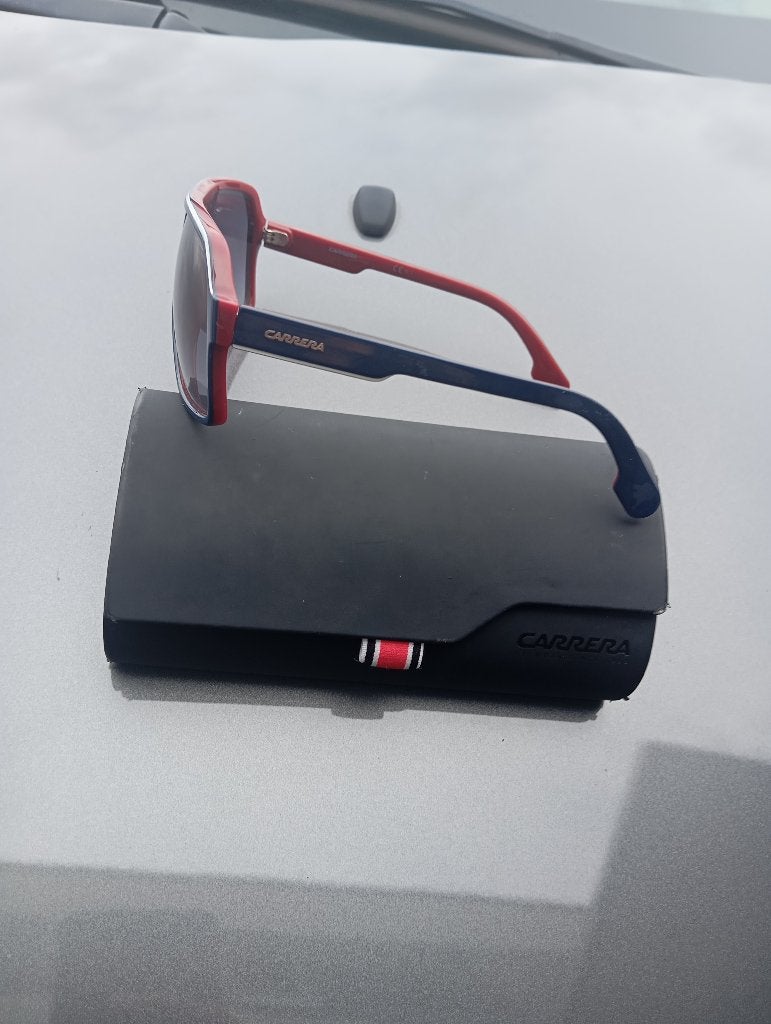 Lunettes de soleil carrera, Carrera, Comme neuf, Enlèvement, Lunettes de soleil