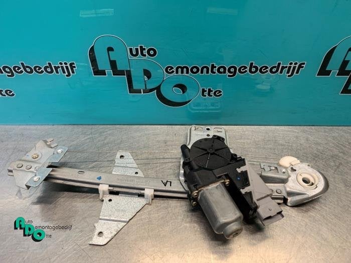 Mécanique vitre 4portes arrière gauche d'un Peugeot 307 (3, Autos : Pièces & Accessoires, -, 3 mois de garantie, Utilisé, -