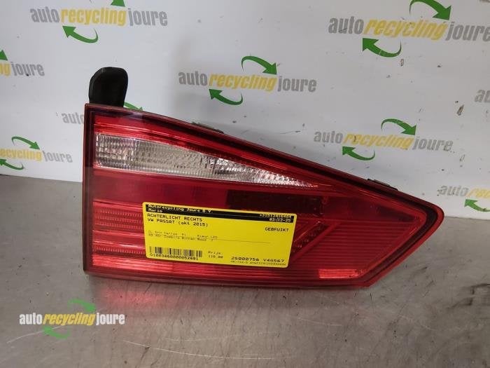 Achterlicht rechts van een Volkswagen Passat, Gebruikt, -, Volkswagen, -