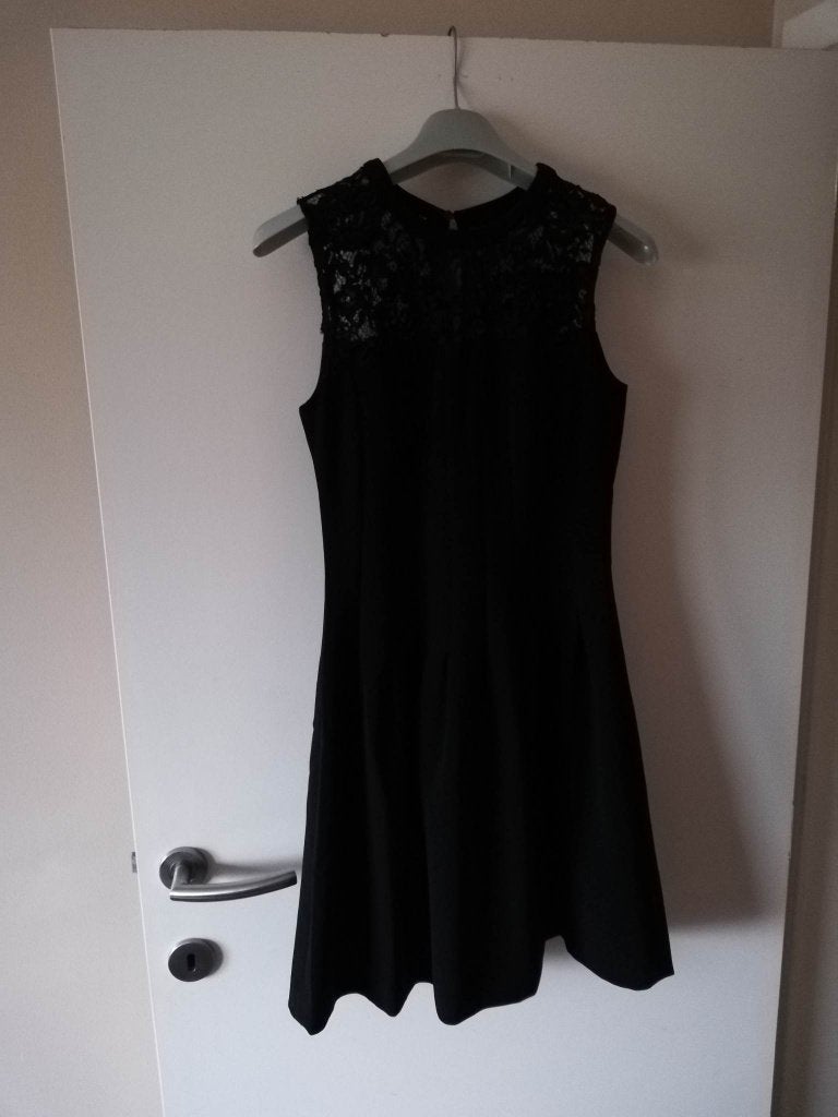 Jurk met kant, zwart, maat S, afgeprijsd, Kleding | Dames, Jurken, H&M, Zwart, Ophalen of Verzenden, Zo goed als nieuw