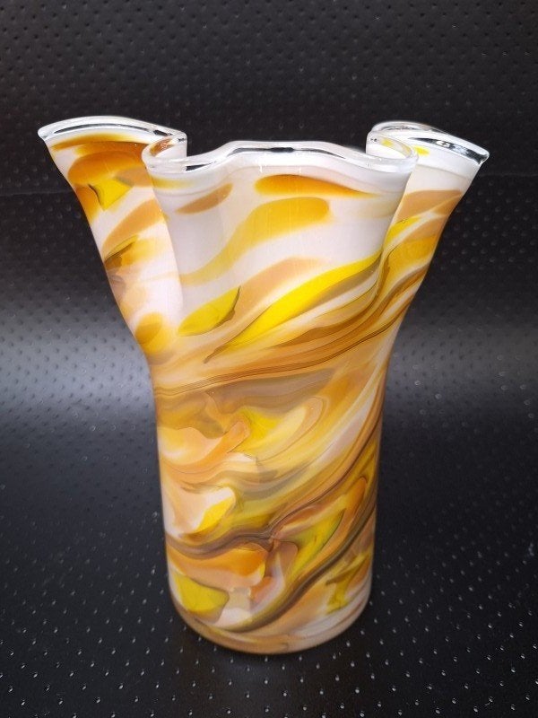 Mondgeblazen Fidrio Mustard glazen vaas, Maison & Meubles, Accessoires pour la Maison | Vases, Comme neuf, Verre, Multicolore