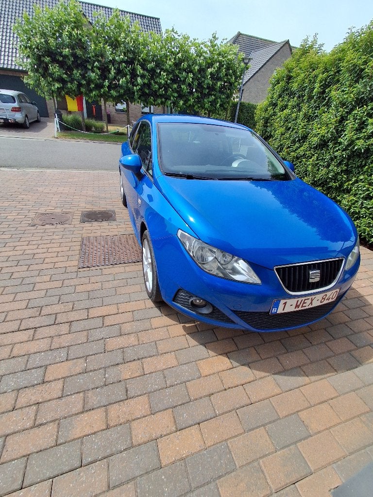 Auto: Seat IBIZA, Autos, Seat, 1197 cm³, Achat, Boîte manuelle, Entretenue par le concessionnaire