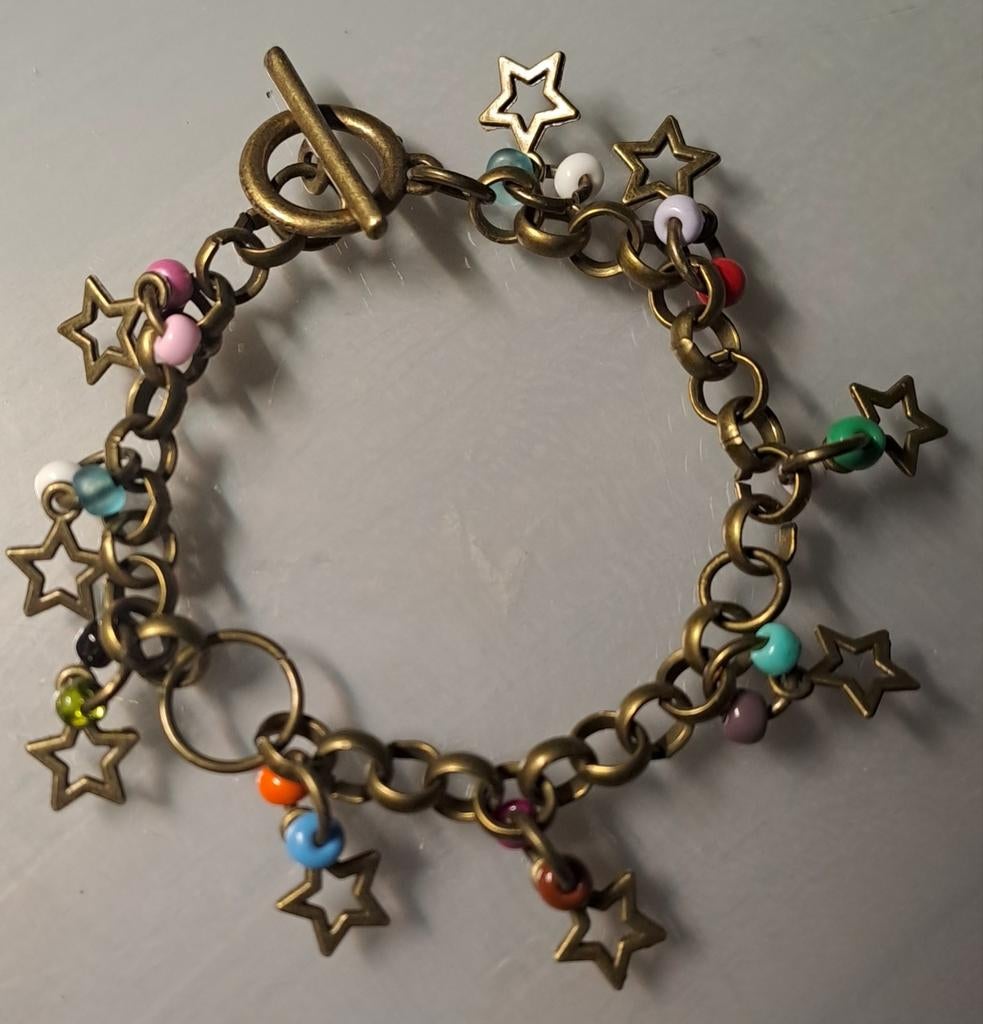 Bedelarmband 18cm handgemaakt uniek, Handtassen en Accessoires, Armbanden, Ophalen, Overige materialen, Overige kleuren, Nieuw