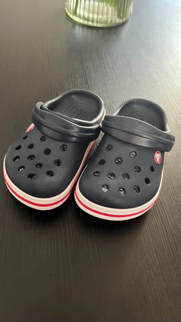 Crocs 22/23, Kinderen en Baby's, Babykleding | Schoentjes en Sokjes, Ophalen of Verzenden, Zo goed als nieuw