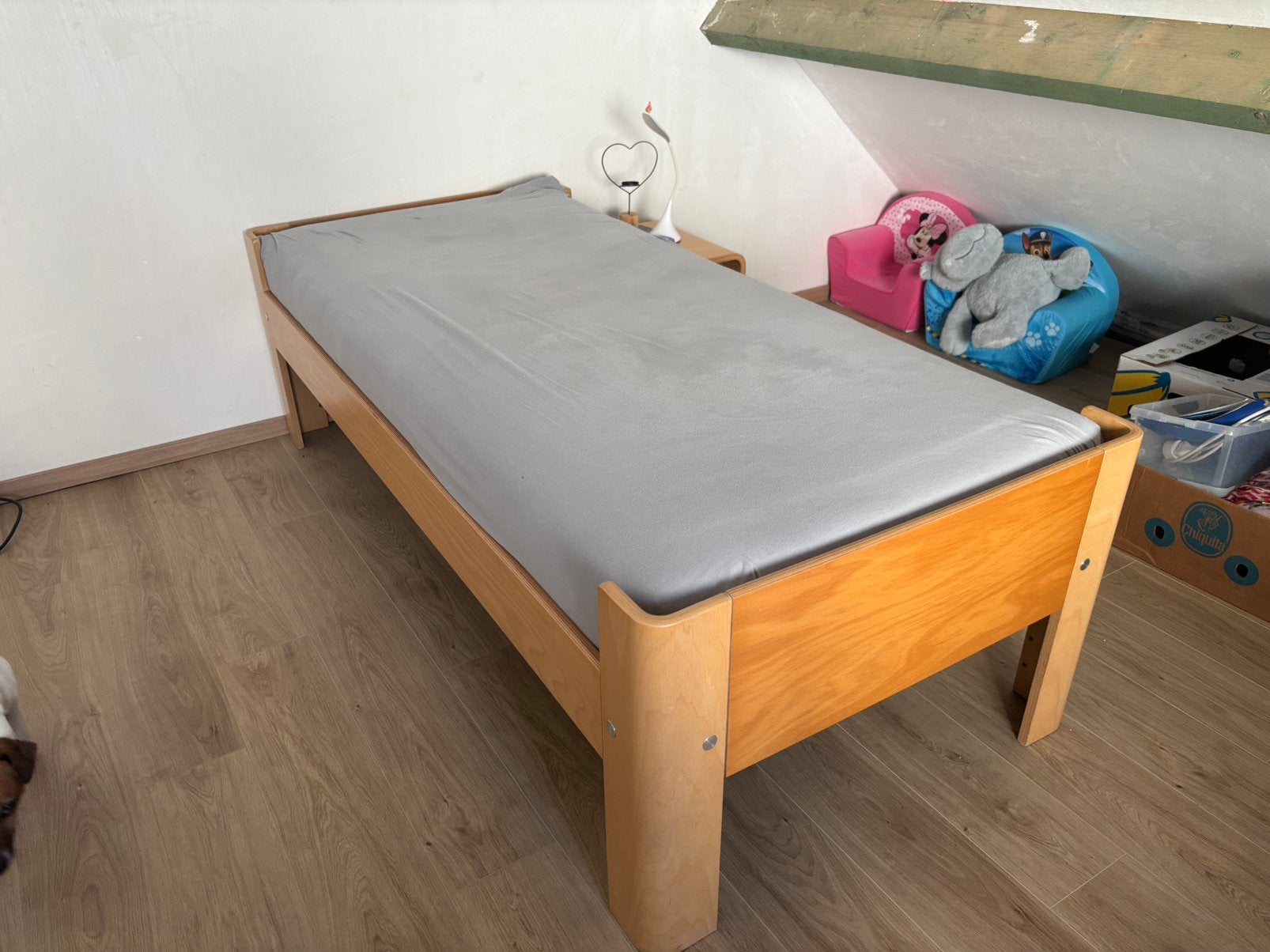 Auping bed 1 persoons met nachtafeltje, Ophalen, Verstelbaar, 90 cm, Eenpersoons