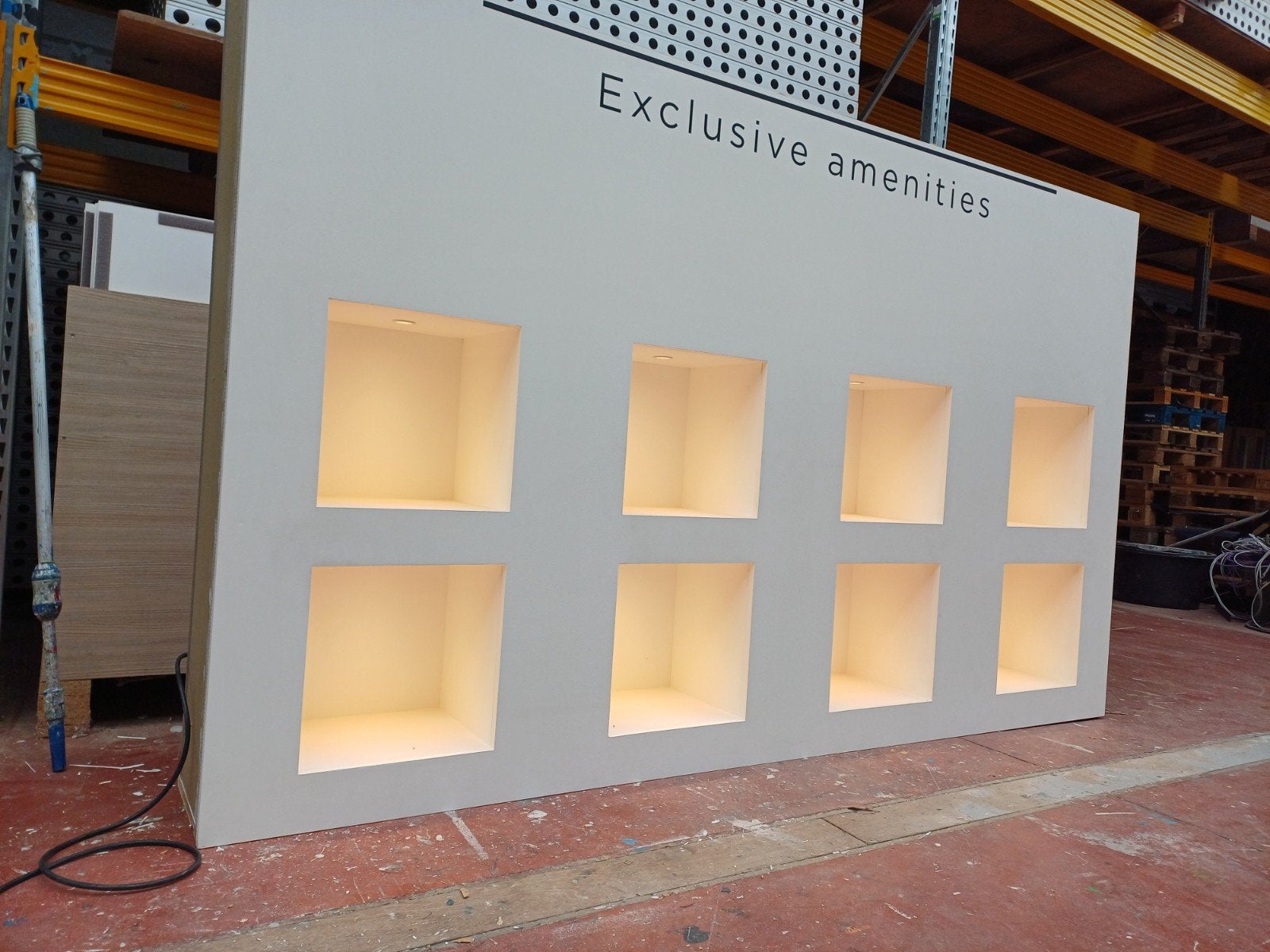 Vakjes kast met ledlampen, Ophalen
