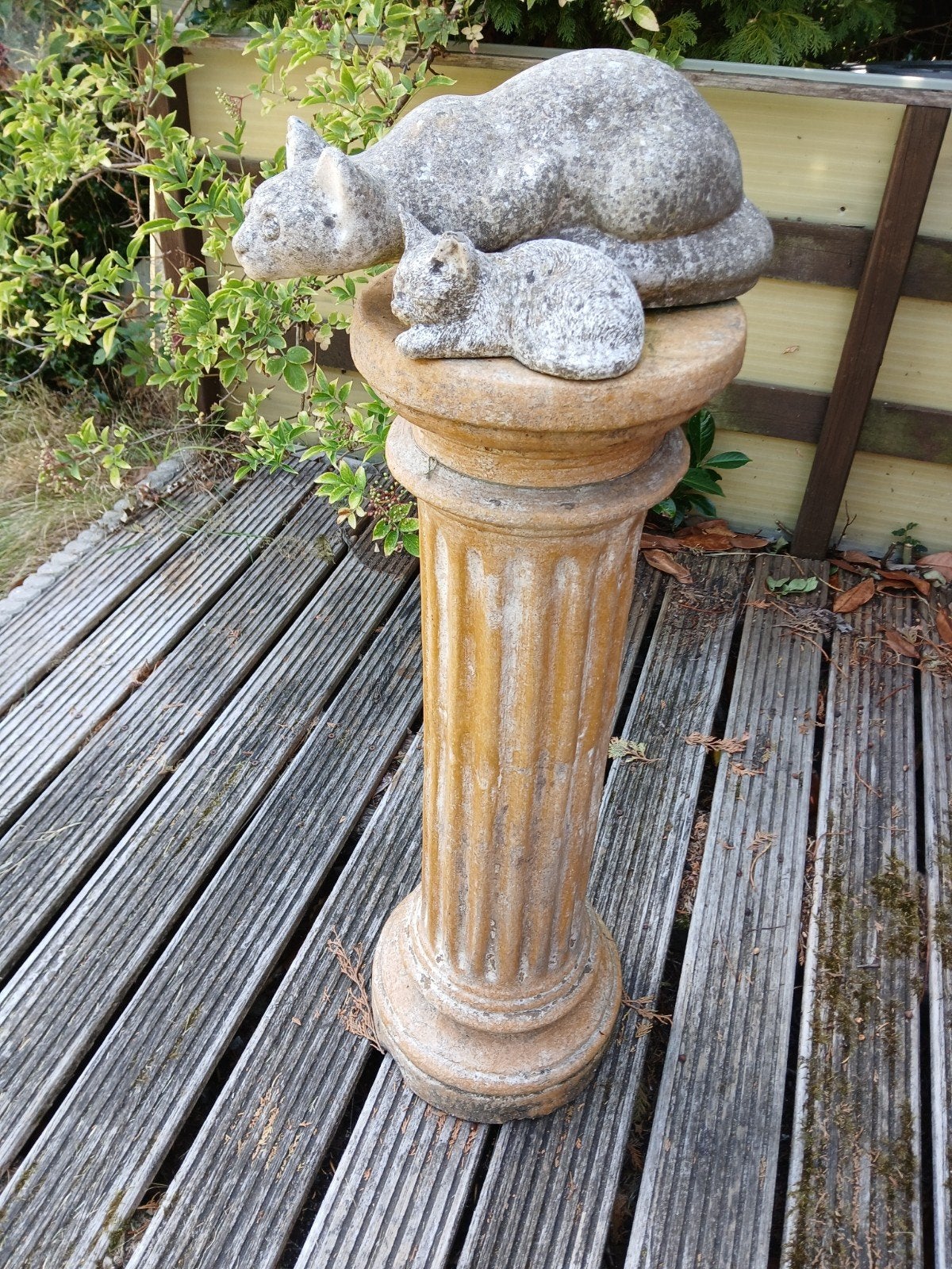 Sierzuil met kattenbeeldje, Enlèvement