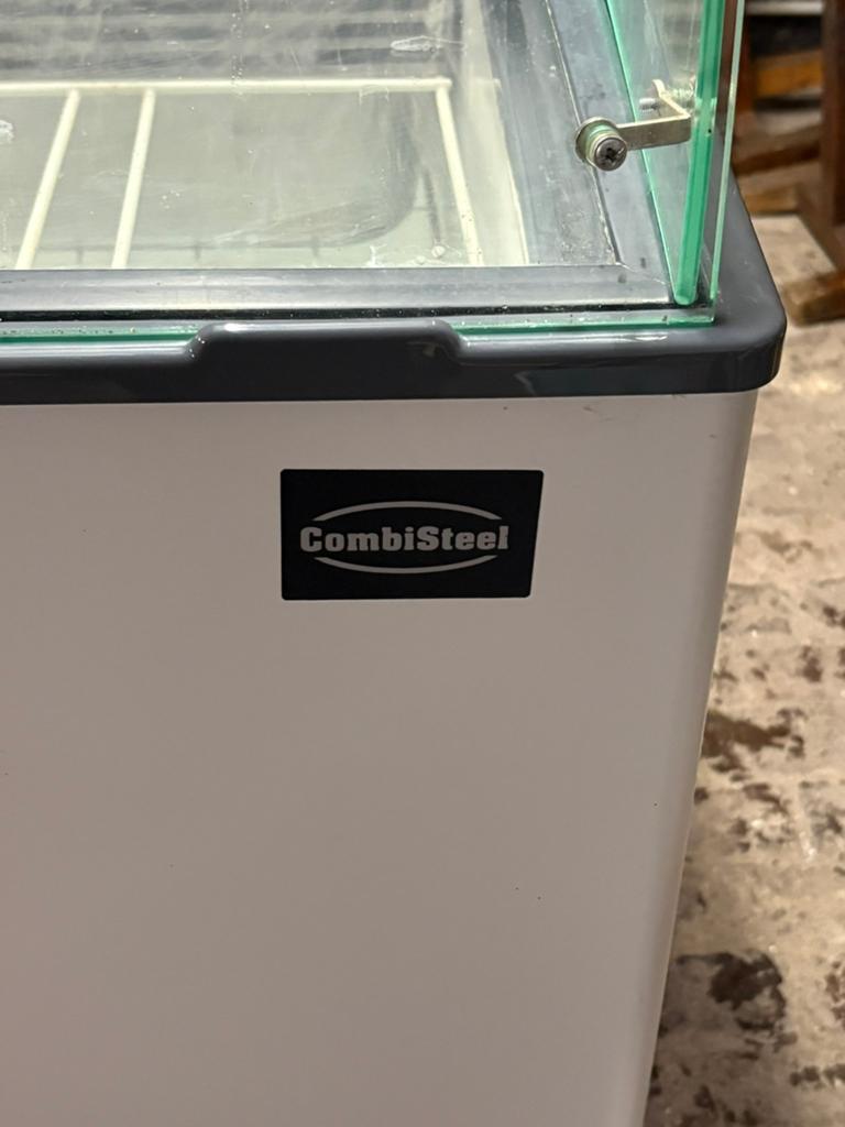 Ijsvitrine Combisteel, Elektronische apparatuur, Vriezers en Diepvrieskisten, Ophalen of Verzenden, Zo goed als nieuw