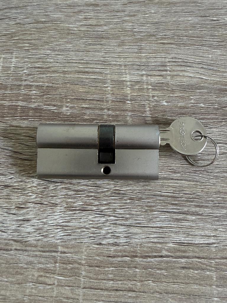 Cilinder slot met 1 sleutel, Doe-het-zelf en Bouw, Ophalen, Gebruikt, Inox, Slot