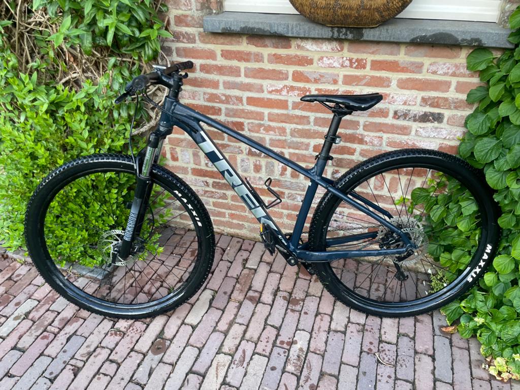 Trek marlin 7, Fietsen en Brommers, Ophalen, Zo goed als nieuw, Trek
