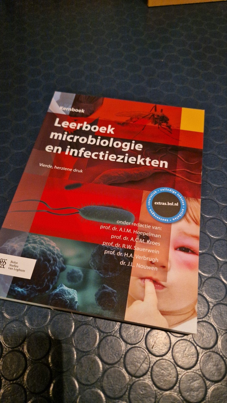 Leerboek microbiologie en infectieziekten, Boeken, Ophalen