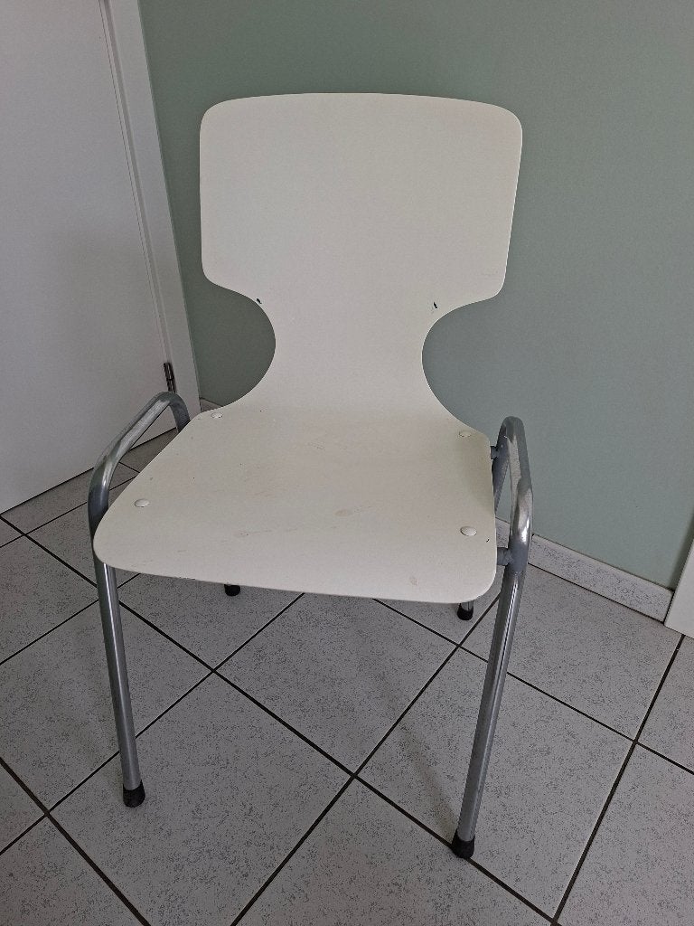 stoelen wit gelakt stapelbaar 18 stuks, Ophalen, Gebruikt, Wit
