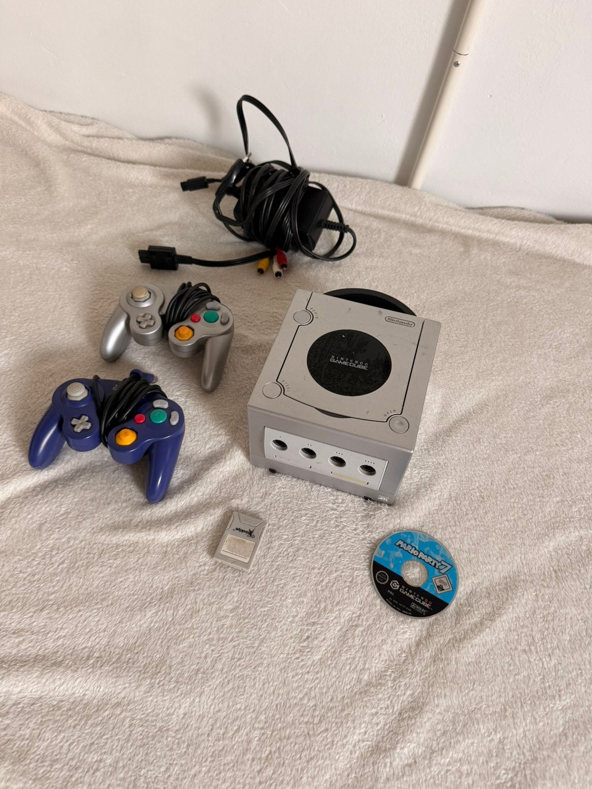 Nintendo GameCube grise complète + 2 manette, Consoles de jeu & Jeux vidéo, Enlèvement ou Envoi, Comme neuf