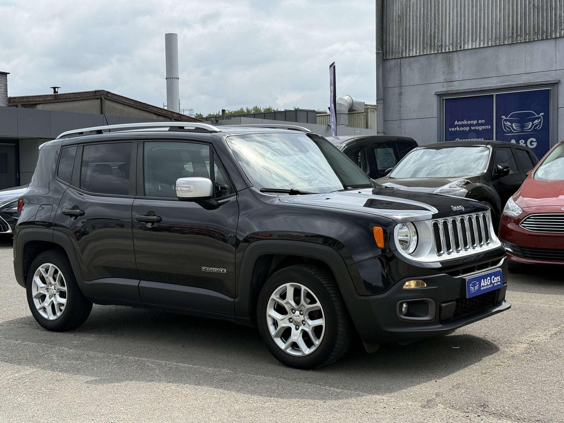 Jeep Renegade Renegade 1.4 Turbo 4x2 Limited DDCT, Auto's, Jeep, Gebruikt, 4 cilinders, 136 pk, Zwart