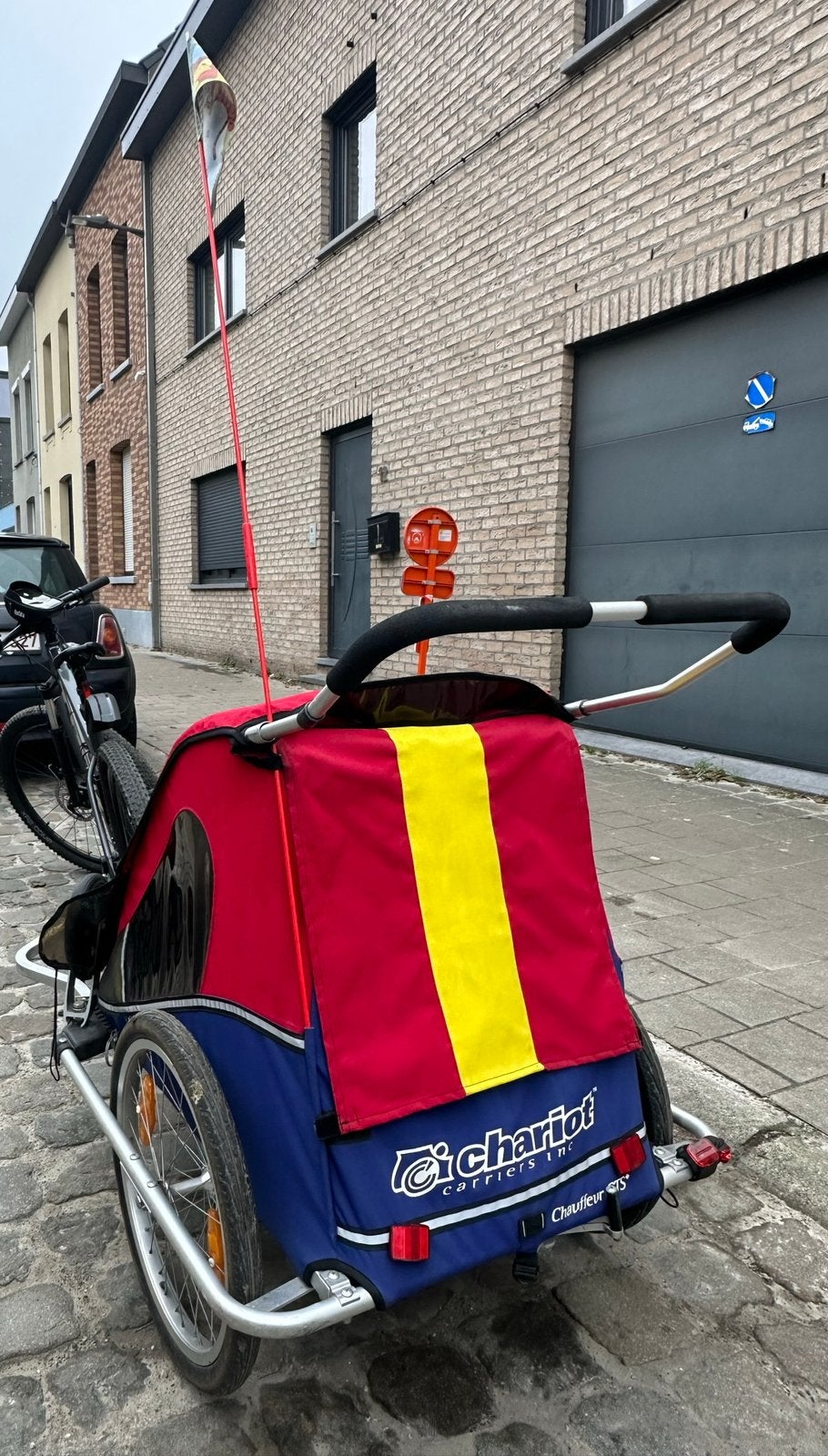 Remorque à vélo+Buggy pour 2 enfants, Enlèvement, Comme neuf