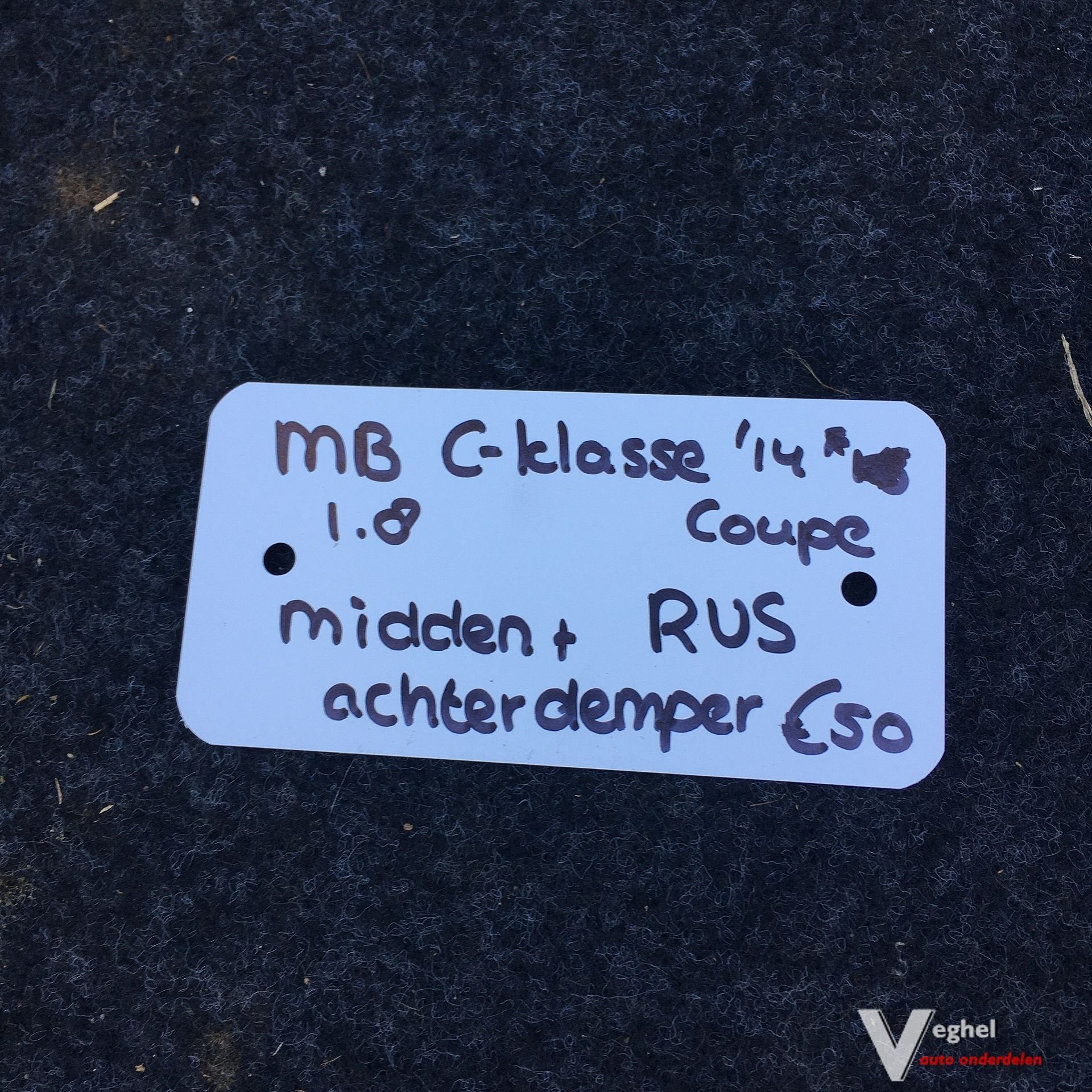 Mercedes C klasse coupe 1.8 2014  Middendemper A 204 490 056, Gebruikt, -, -, Ophalen of Verzenden