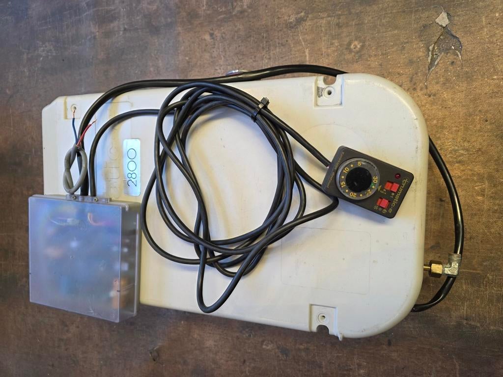 Poêle Truma E2800 à 12V/30mB avec interrupteur de commande, Enlèvement