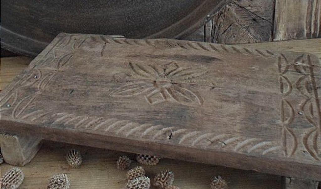 Bajot Dienblad - oud houten Authentiek Bajot tafeltje, Ophalen of Verzenden, Zo goed als nieuw, Rechthoekig, Hout