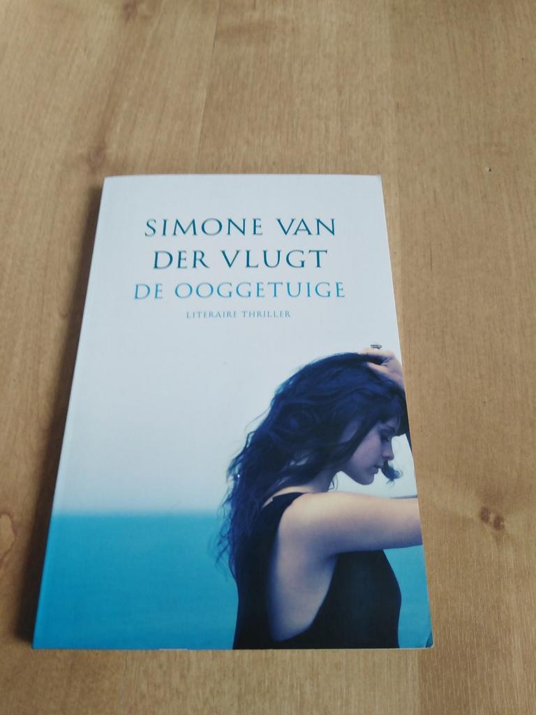 Boek Simone van der vlugt de ooggetuige, Enlèvement ou Envoi, Comme neuf