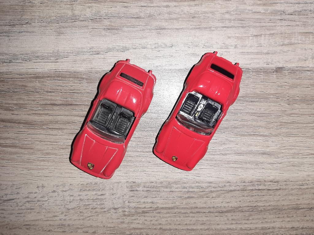 2x Maisto/Edocar Porsche 911 Speedster, Hobby en Vrije tijd, Modelauto's | Overige schalen, Zo goed als nieuw, Auto, Ophalen of Verzenden