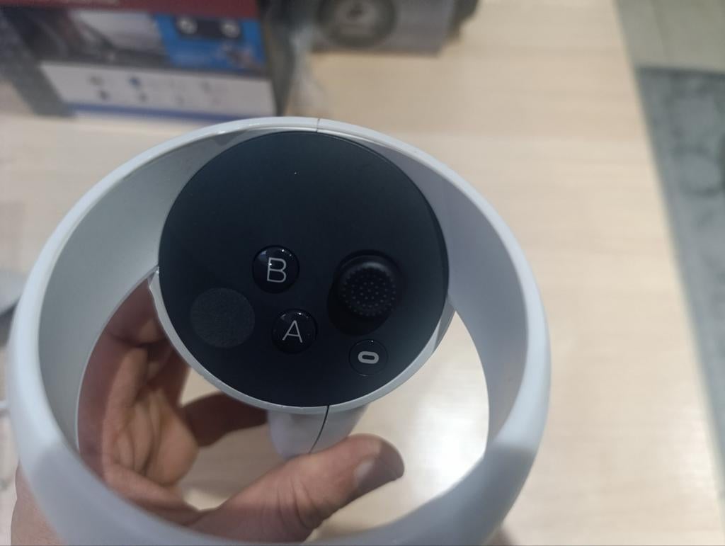 Meta Quest 2 rechterjoystick
/De A-knop werkt niet, Games en Spelcomputers, Ophalen of Verzenden