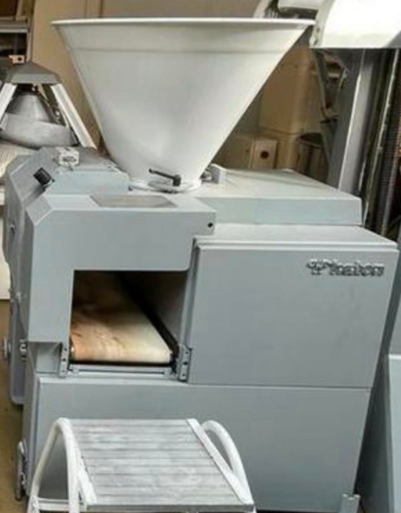 Bakkerij WP broodketen, Ophalen, Brood en Banket